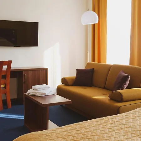 Zobor 2* Neutra
